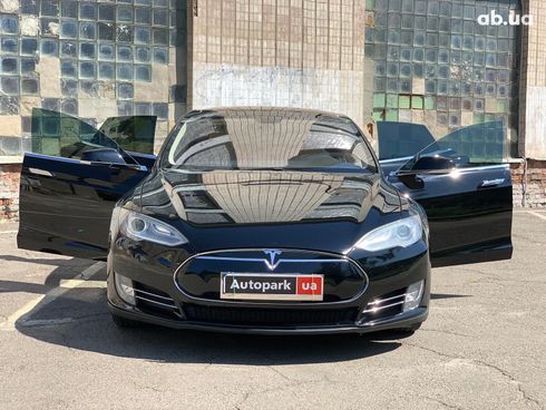 Tesla Model S 2013 черный - фото 21