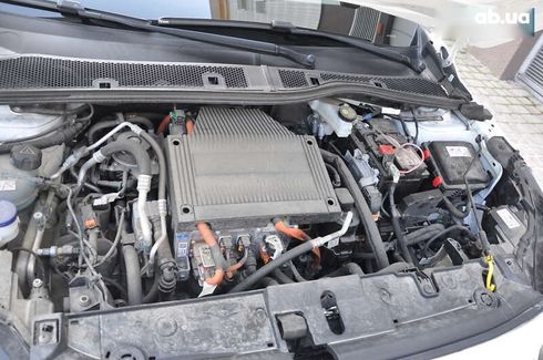 Peugeot e-208 2022 - фото 27
