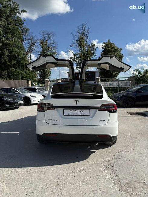 Tesla Model X 2018 - фото 16