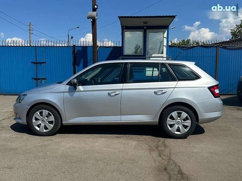 Skoda Fabia 2016 - фото 8