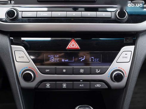 Hyundai Elantra 2018 - фото 23
