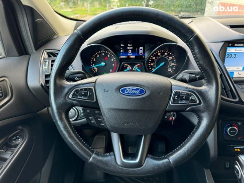 Ford Escape 2018 серый - фото 31