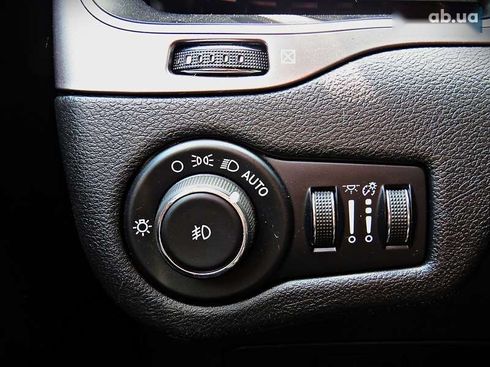 Jeep Cherokee 2018 - фото 12