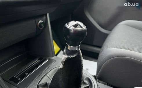 Volkswagen Touran 2011 - фото 15