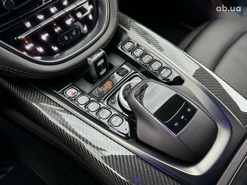 Aston Martin DBX 2021 - фото 24