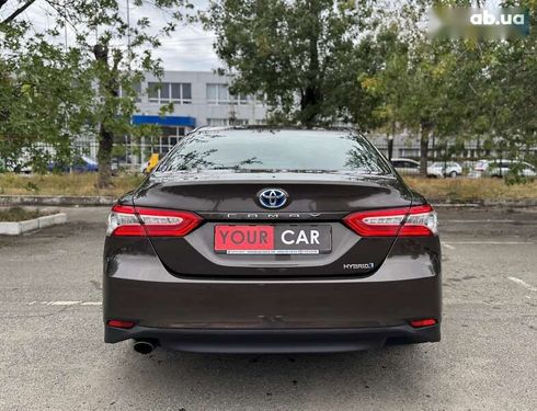 Toyota Camry 2019 - фото 27