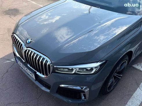 BMW 7 серия 2017 - фото 9
