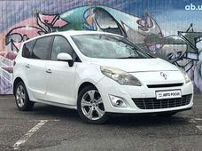 Продажа б/у Renault grand scenic 2011 года в Киеве - купить на Автобазаре