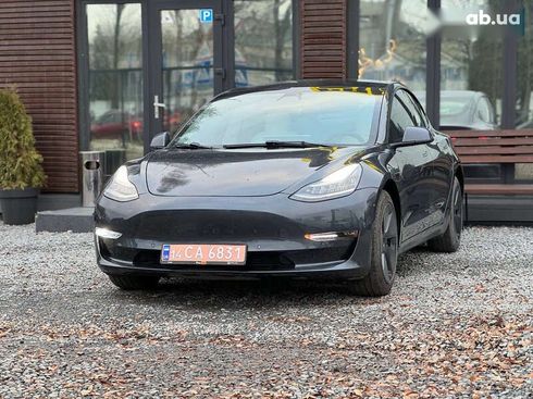 Tesla Model 3 2021 - фото 3