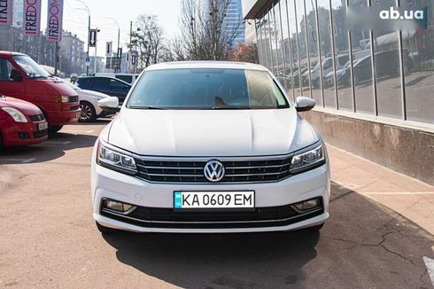 Volkswagen Passat 2016 - фото 2