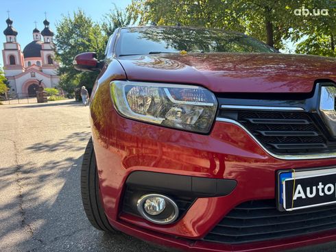 Renault Sandero 2020 красный - фото 9