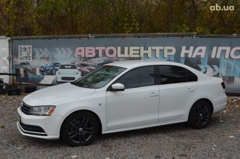 Volkswagen Jetta 2016 белый - фото 4