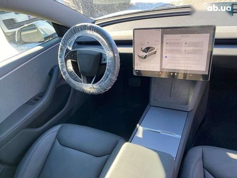 Tesla Model 3 2024 - фото 10