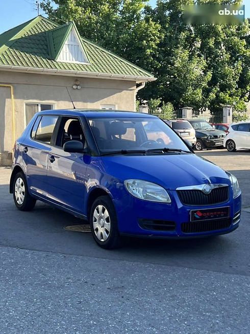 Skoda Fabia 2008 - фото 2