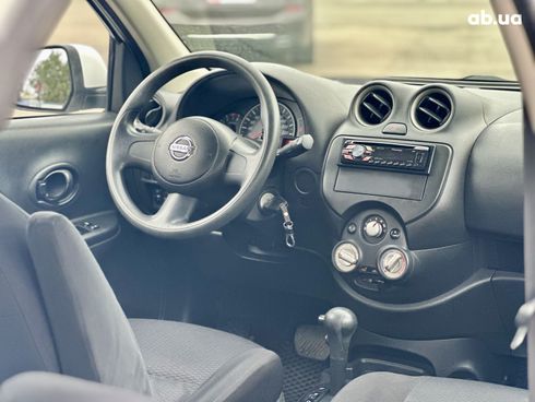 Nissan Micra 2013 белый - фото 11