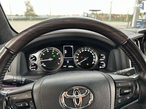 Toyota Land Cruiser 2020 - фото 19