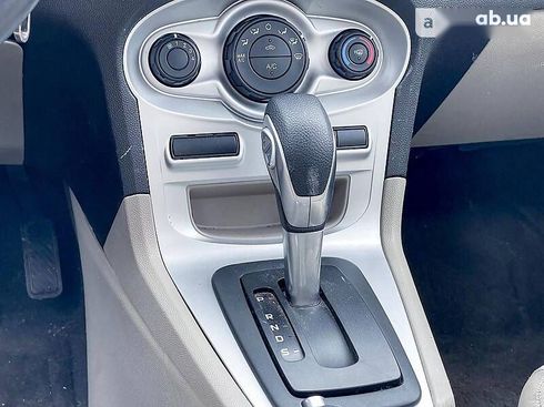 Ford Fiesta 2016 - фото 17