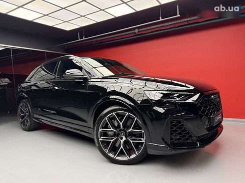 Audi RS Q8 2024 - фото 12