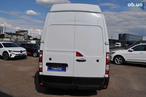 Renault Master 2022 - фото 22