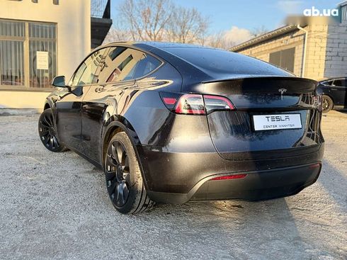 Tesla Model Y 2024 - фото 17