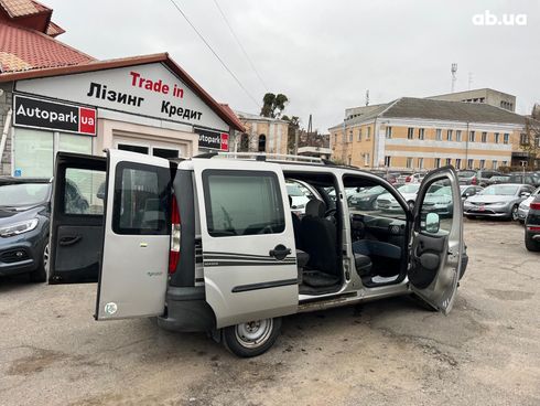 Fiat Doblo 2004 серый - фото 11