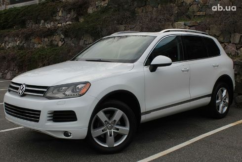 Volkswagen Touareg 2014 белый - фото 3