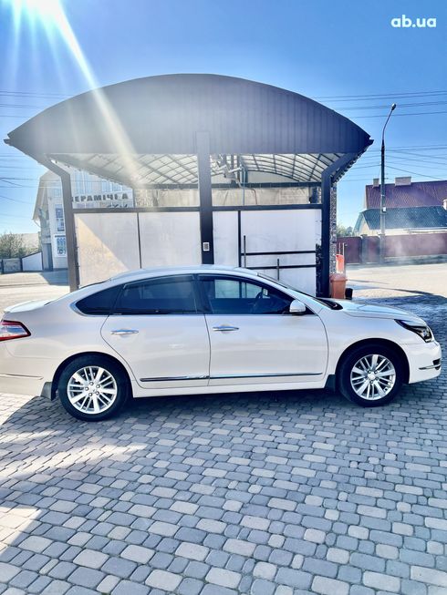 Nissan Teana 2013 белый - фото 6