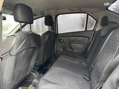 Renault Logan 2015 белый - фото 20