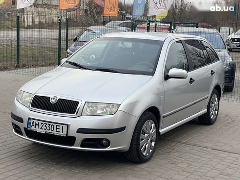 Skoda Fabia 2006 - фото 2