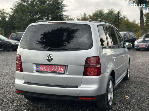 Volkswagen Touran 2007 - фото 12