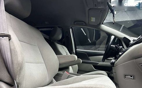 Honda Odyssey 2012 - фото 17