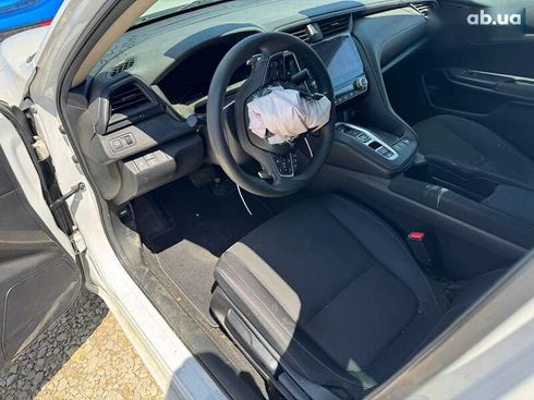 Honda Insight 2021 - фото 9