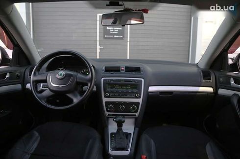 Skoda Octavia 2010 - фото 14