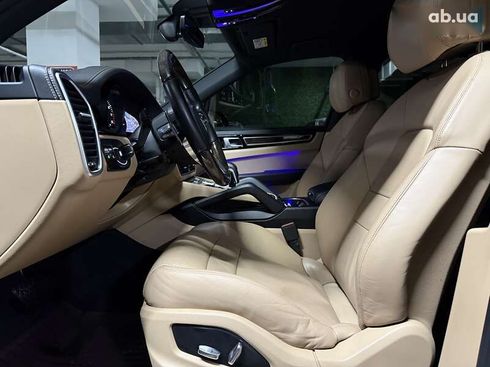 Porsche Cayenne 2018 - фото 29