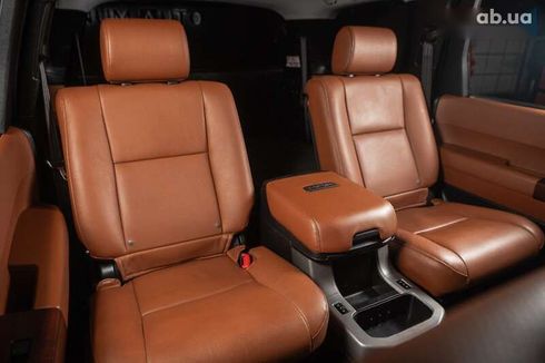 Toyota Sequoia 2014 - фото 17