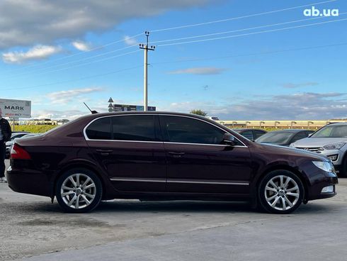 Skoda Superb 2008 красный - фото 11