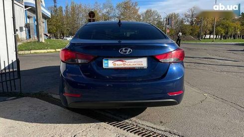 Hyundai Elantra 2015 - фото 5