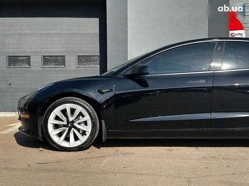 Tesla Model 3 2022 - фото 4