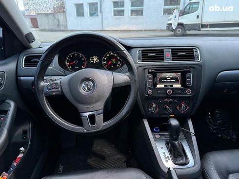 Volkswagen Jetta 2013 черный - фото 21