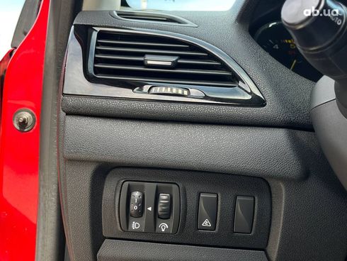 Renault Megane 2012 красный - фото 37