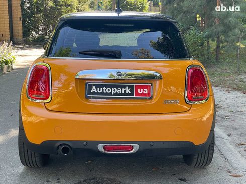MINI Hatch 2014 оранжевый - фото 8