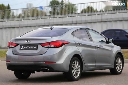 Hyundai Elantra 2013 - фото 7