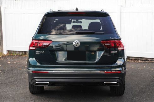 Volkswagen Tiguan 2019 зеленый - фото 4