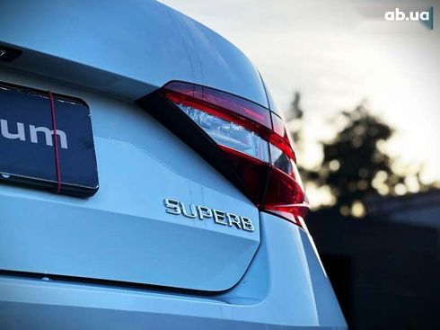 Skoda Superb 2019 - фото 19