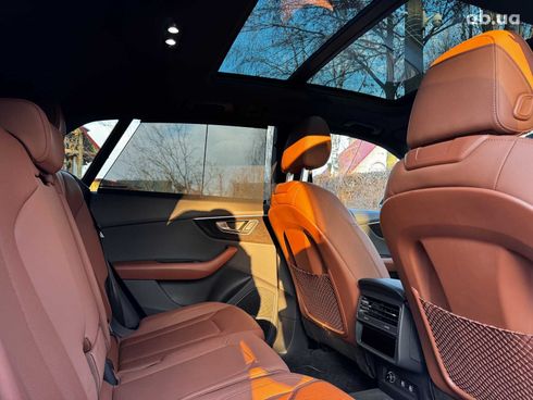 Audi Q8 2020 серый - фото 41