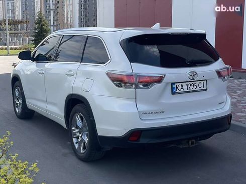 Toyota Highlander 2015 - фото 10