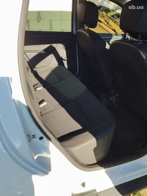 Dacia Duster 2016 белый - фото 13