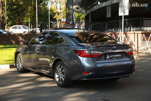 Lexus ES 2018 - фото 6