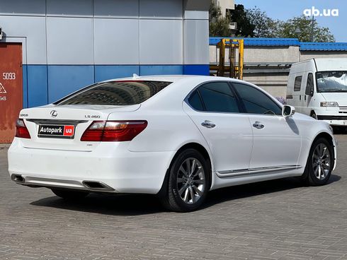 Lexus LS 2010 белый - фото 8