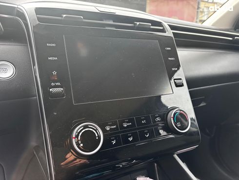 Hyundai Tucson 2022 серый - фото 24